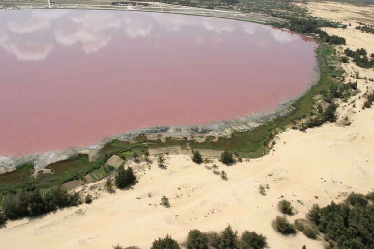 Розовое озеро Хиллер (Hillier), Австралия