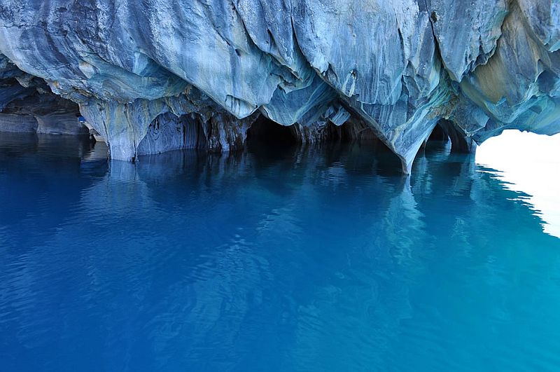 Мраморные пещеры (Las Cavernas de Marmol) в озере Хенераль-Каррера (lago General Carrera), Чили