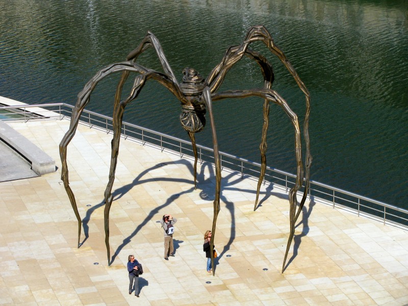 Музей Гуггенхайма в Бильбао (Guggenheim Museum) — музей современного искусства в Бильбао, Испания