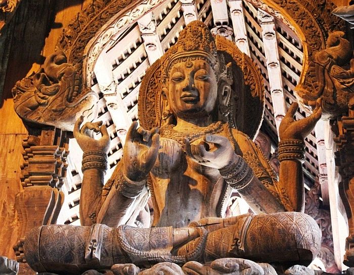 Будда, Храм Истины, Таиланд